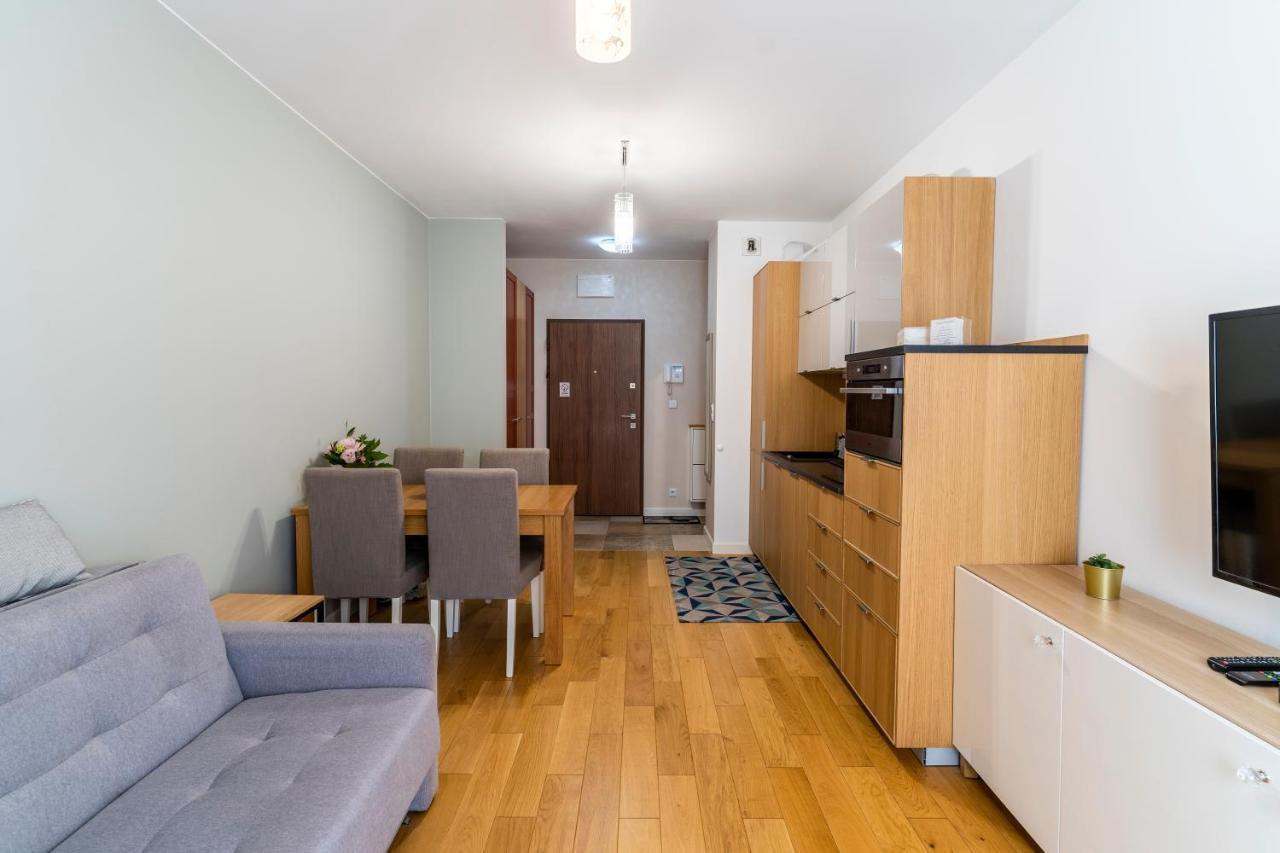 First -- Green Zoliborz Apartment 1 วอร์ซอ ภายนอก รูปภาพ